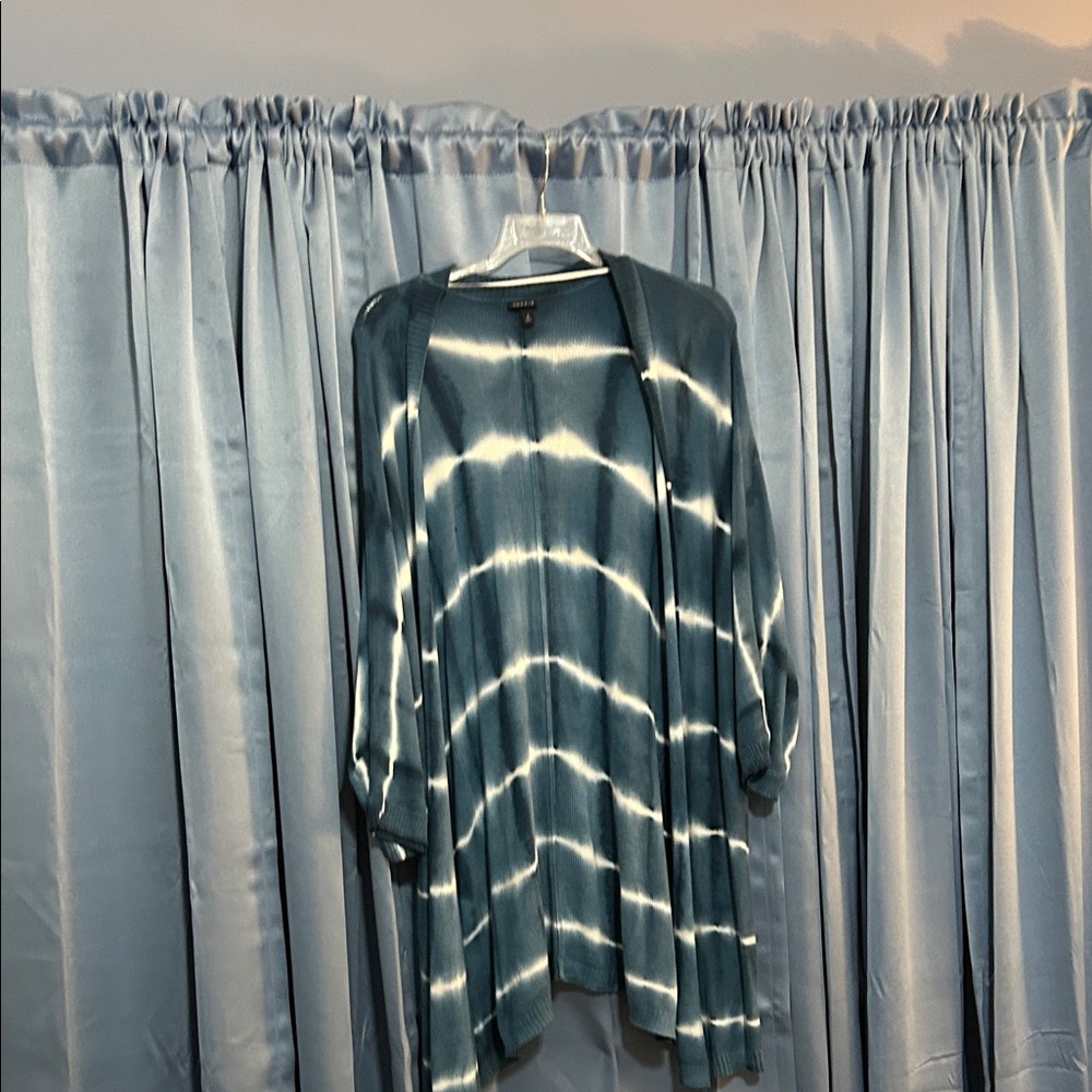 Torrid Blue and White Knit cardigan